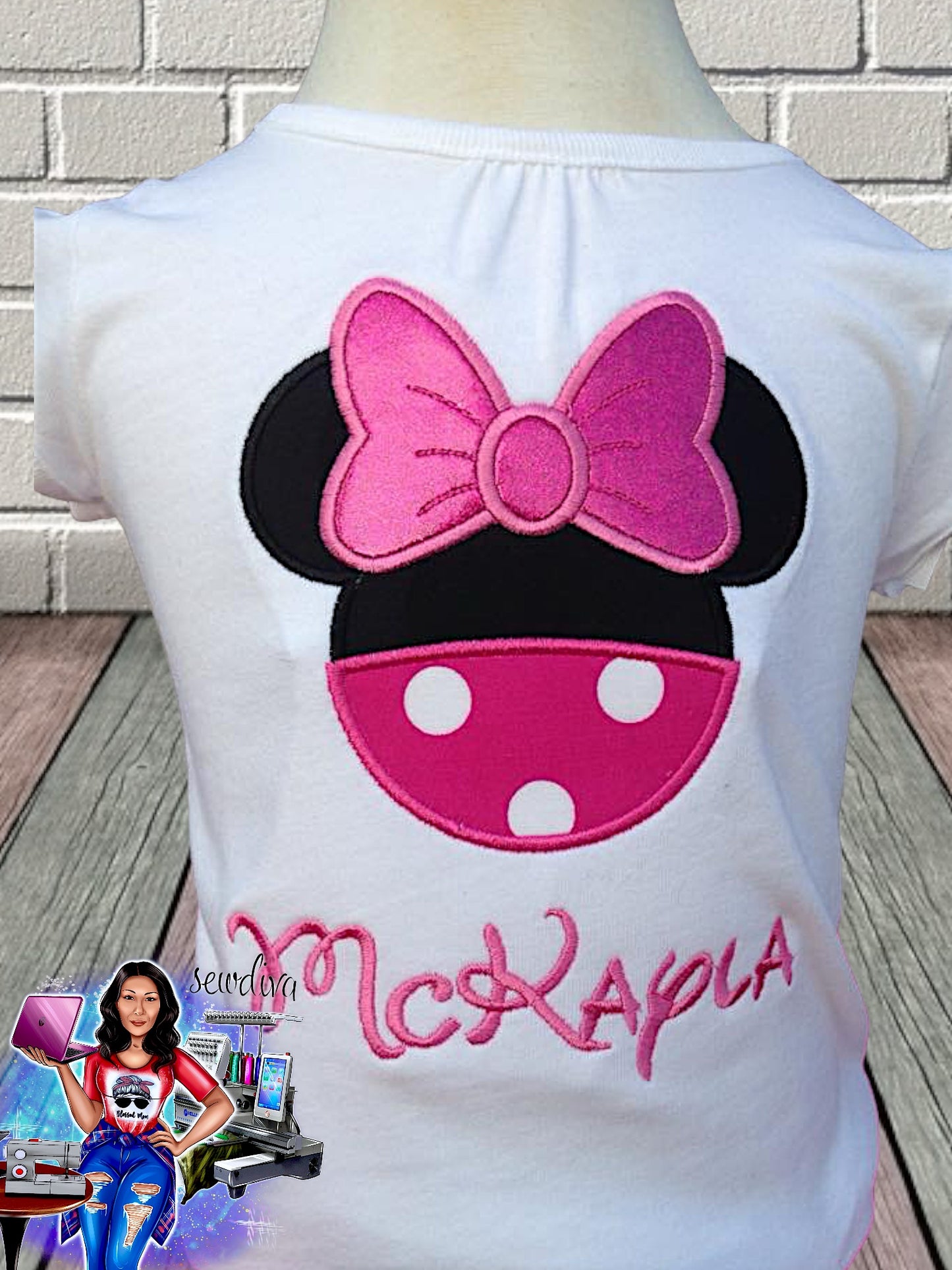 Adult - Mouse in Character Costume